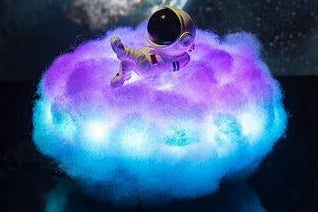Colorful Clouds Astronaut Night Light - Dreamy Sky of Color Comfort & Wonder🚀
