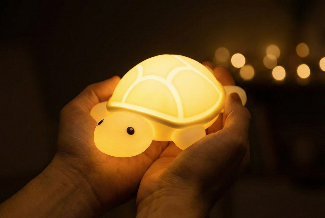 HuggNest™ Cute Turtle Squishy Night Light - Gentle Glow with Serene Charm🐢